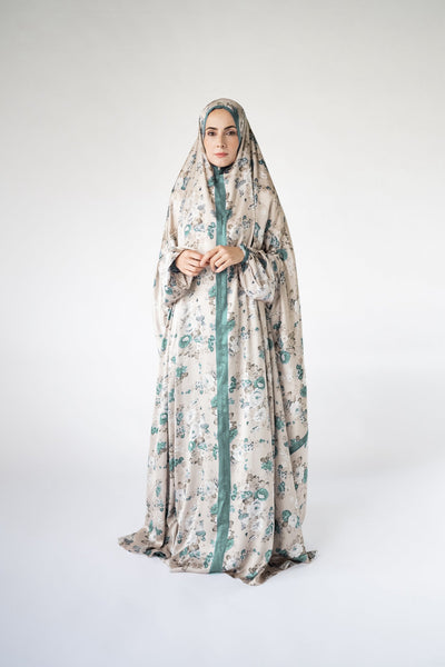 ESSENCE- MINT GREEN