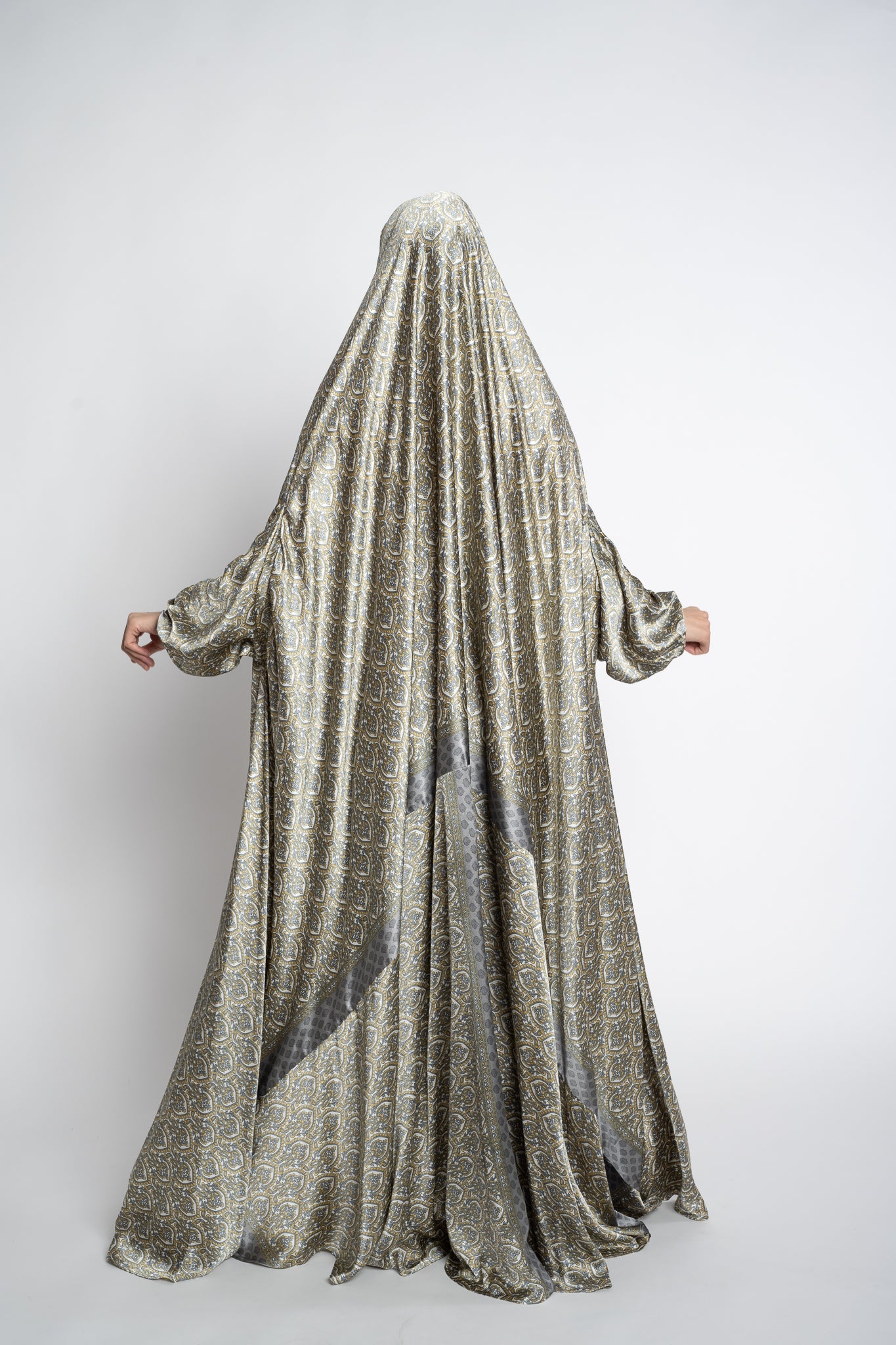 Gray one-piece prayer dress (Reflection print) | Serenity Scarves